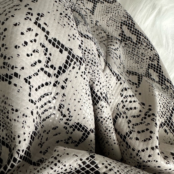 JLUXLABEL NEW Sleeveless Bodysuit - Picture 8 of 12